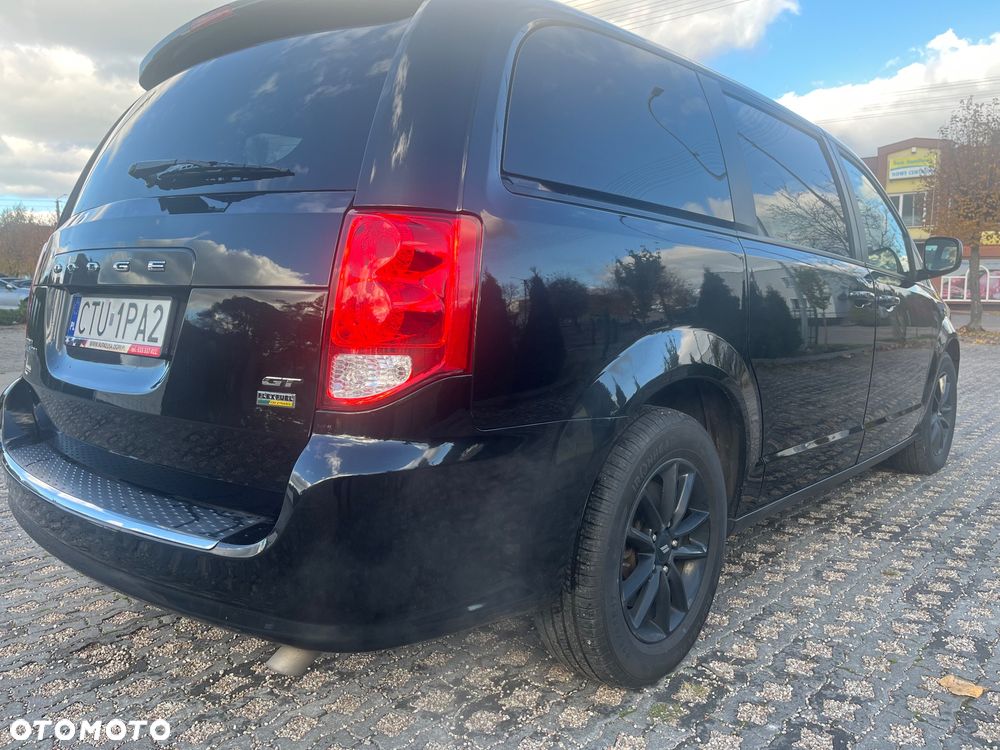 Dodge Grand Caravan 3.6 R/T - 14