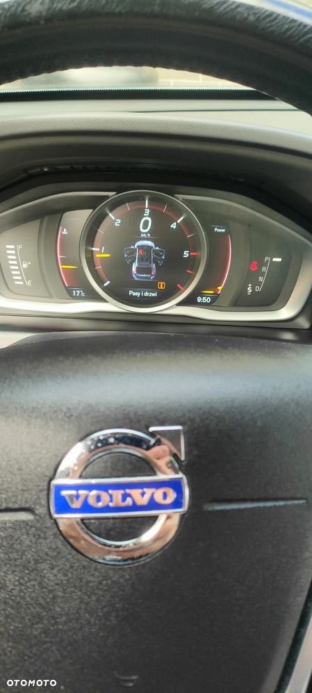 Volvo XC 60 D4 Drive-E Ocean Race - 8