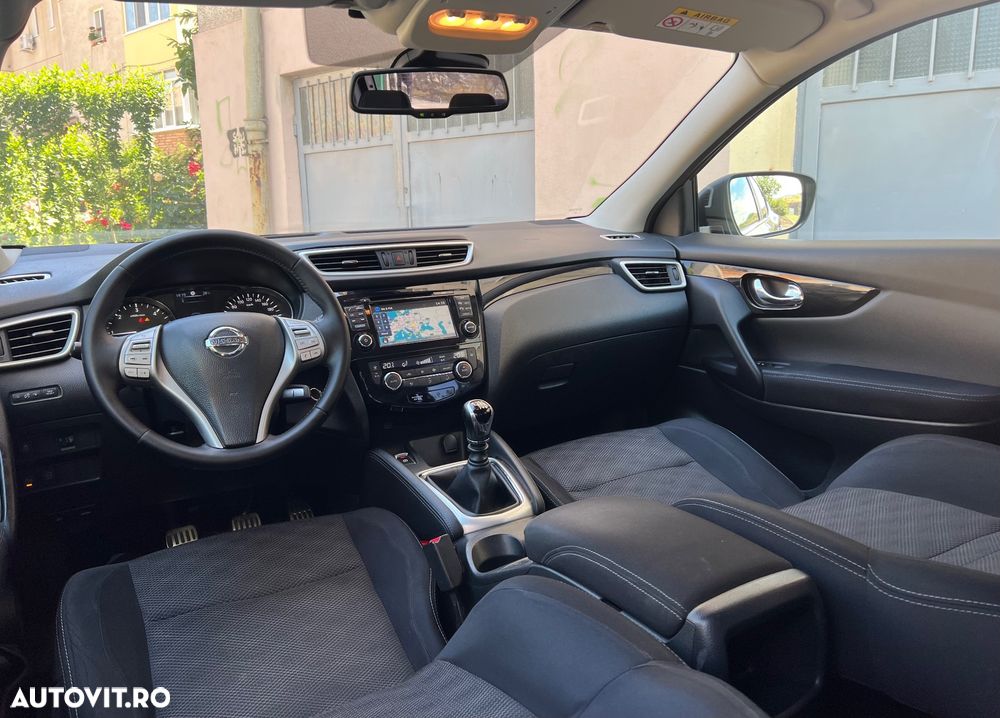 Nissan Qashqai - 2