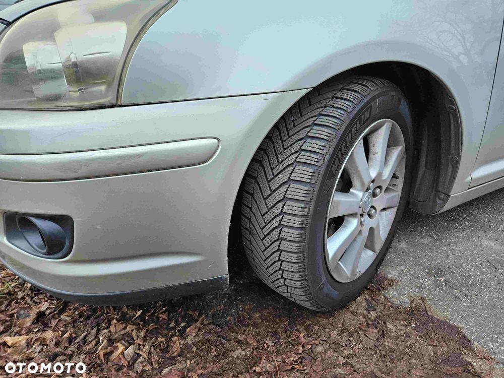 Toyota Avensis 1.8 VVT-i Sol - 15