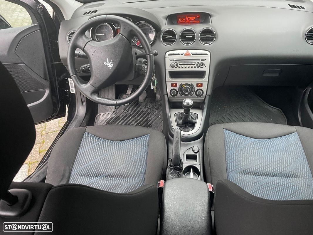 Peugeot 308 1.6 HDi Executive - 27