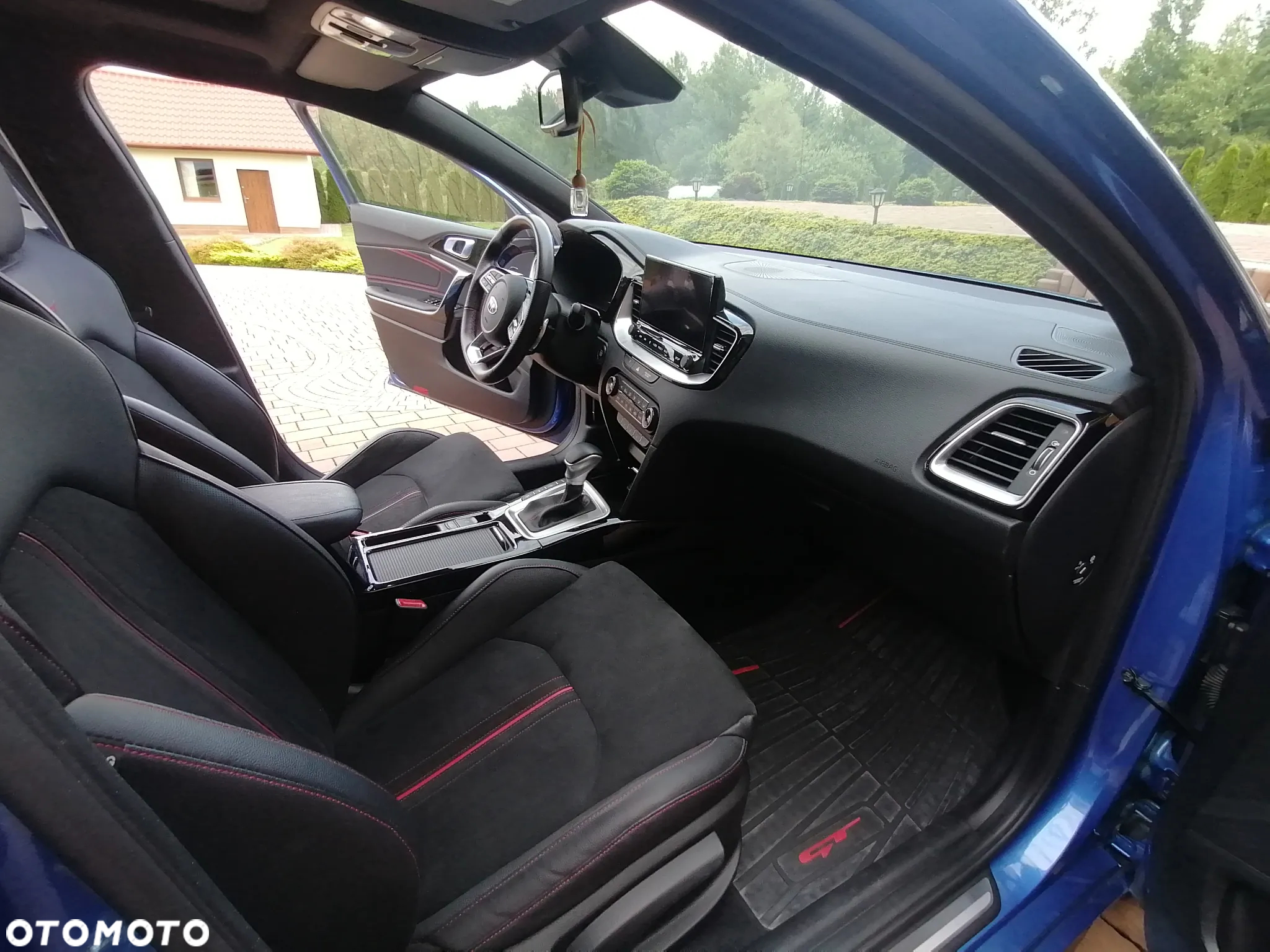 Kia ProCeed 1.6 T-GDI GT DCT - 11
