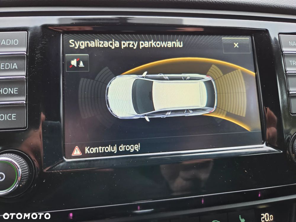 Skoda Octavia 2.0 TDI DSG RS - 23