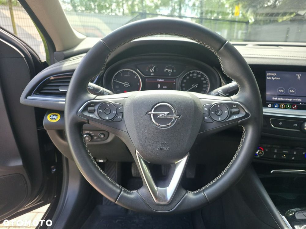 Opel Insignia - 22
