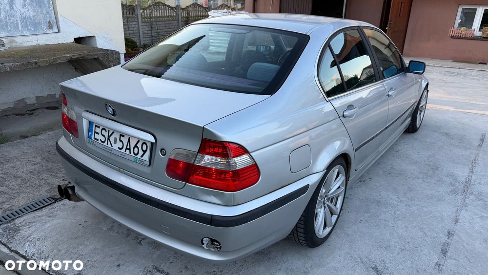 BMW Seria 3 325i - 9