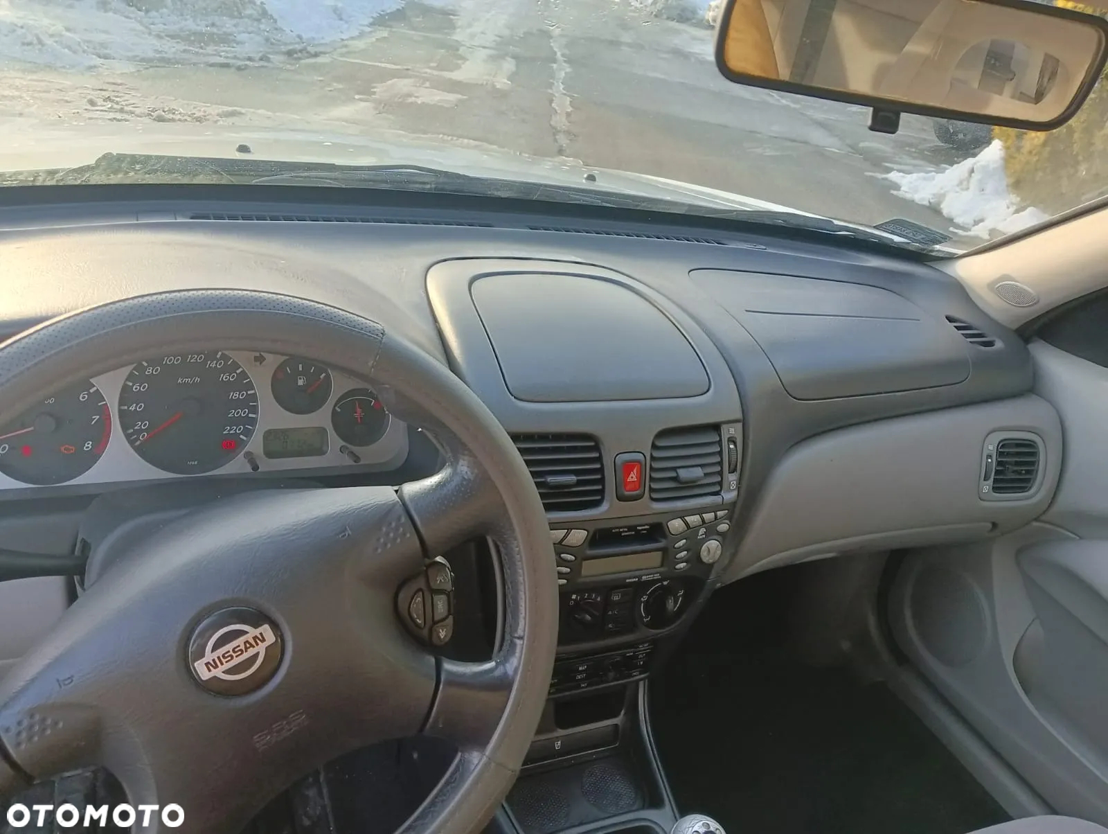 Nissan Almera - 3