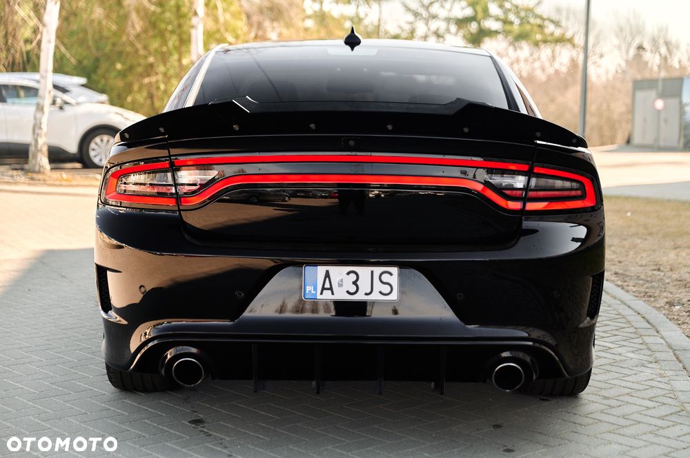 Dodge Charger 6.4 Scat Pack - 11