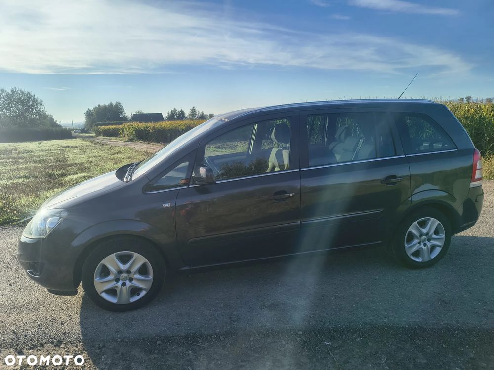 Opel Zafira 1.6 Cosmo EU5 - 13
