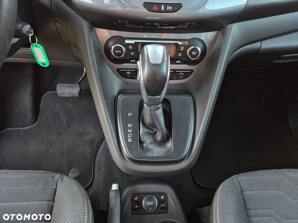 Ford Tourneo Connect Grand - 39