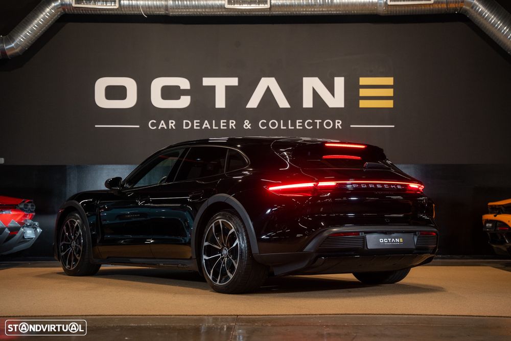 Porsche Taycan Cross Turismo 4 - 4