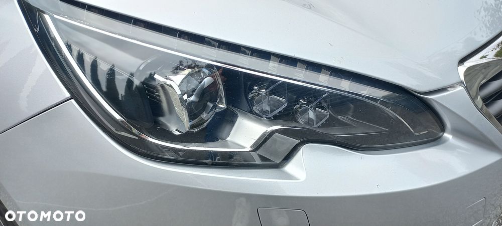 Peugeot 308 1.2 PureTech Allure S&S - 16