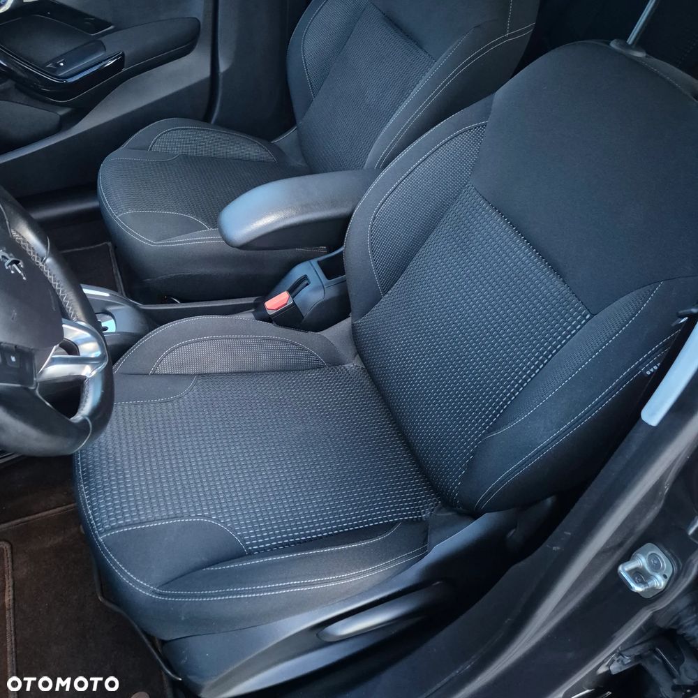 Peugeot 208 PureTech 110 Stop & Start EAT6 Allure - 24