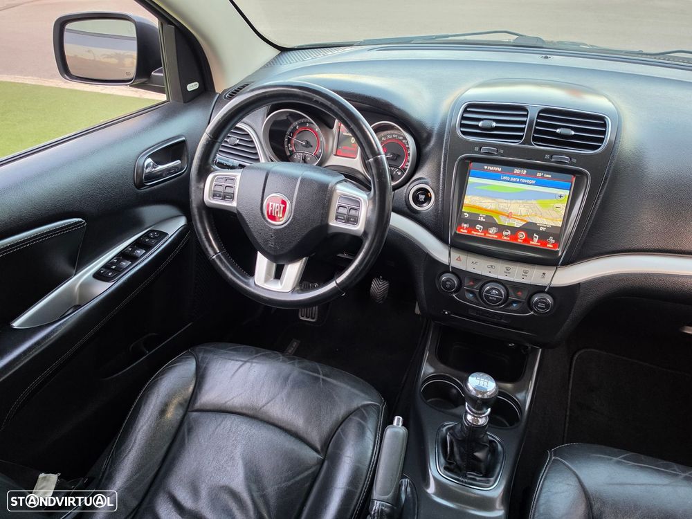 Fiat Freemont 2.0 M-Jet BlackCode - 43