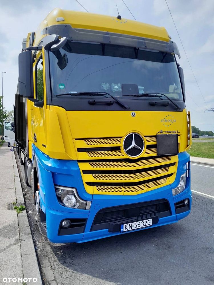 Mercedes-Benz Actros - 4