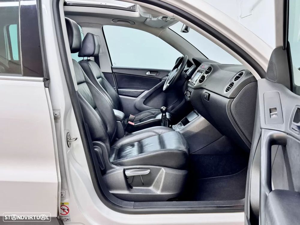 VW Tiguan 2.0 TDi Sport BlueMotion - 51