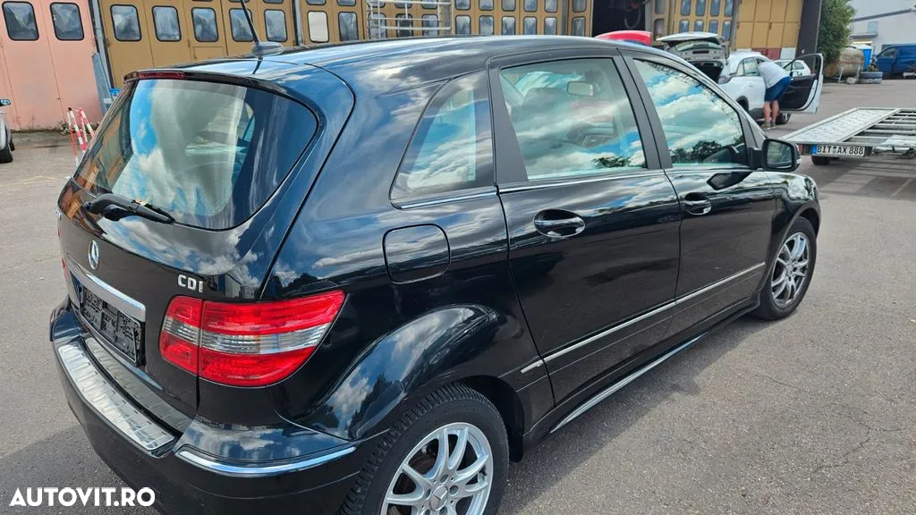 Mercedes-Benz B 200 CDI Autotronic - 2