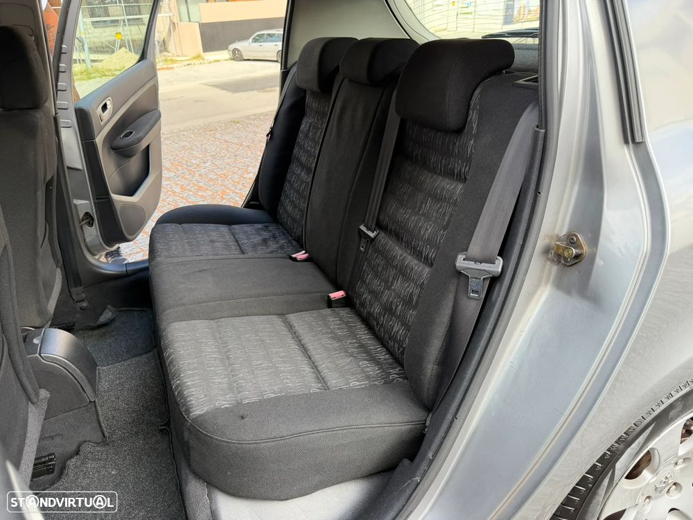 Peugeot 307 1.4 HDi Premium - 32