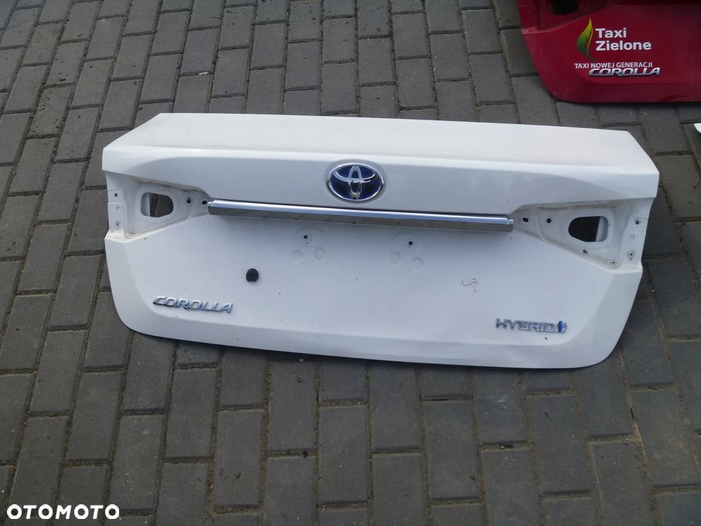 TOYOTA COROLLA E21 SEDAN BŁOTNIK PRAWY LEWY  ORYGINAŁ - 13