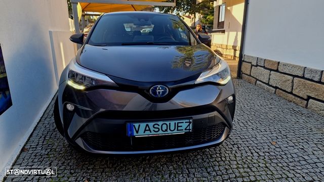 Toyota C-Hr 2022 photo 2