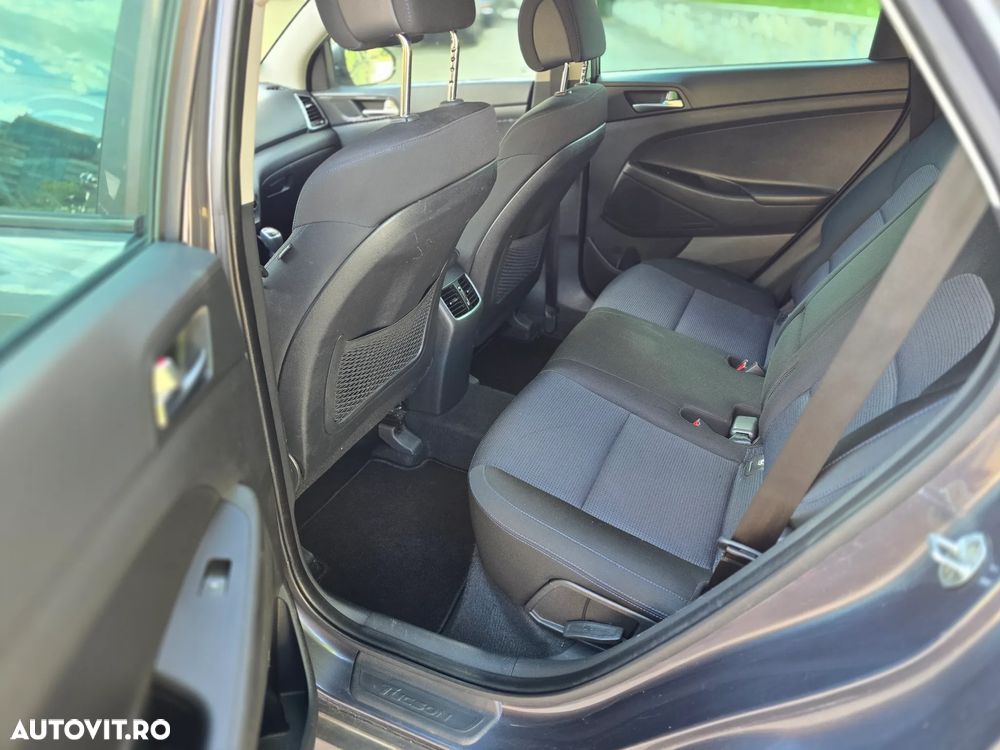Hyundai Tucson blue 1.7 CRDi 2WD Style - 9