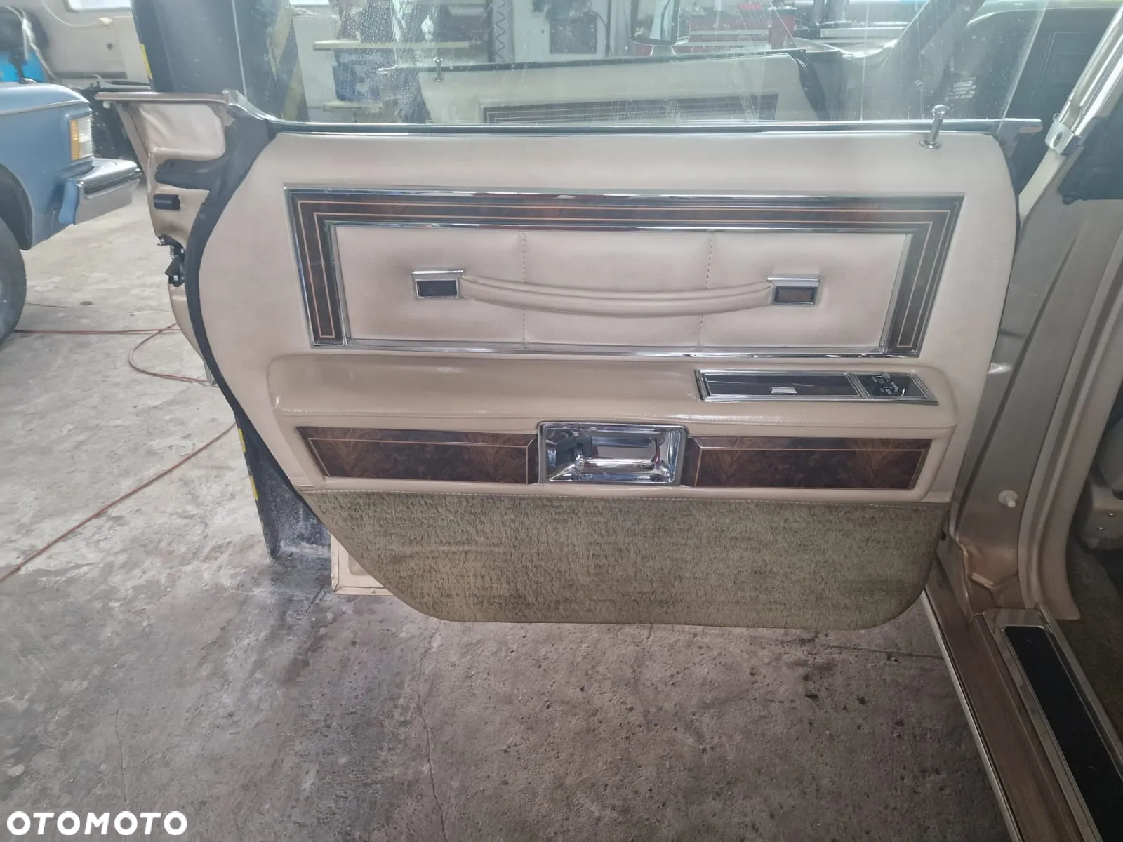 Lincoln Continental 4.6 Girenchy Des - 10