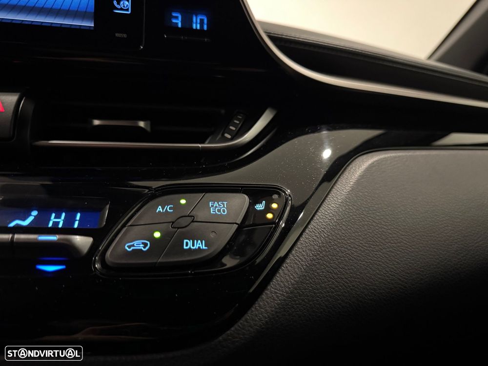 Toyota C-HR 1.8 HSD Comfort+P.Style - 37