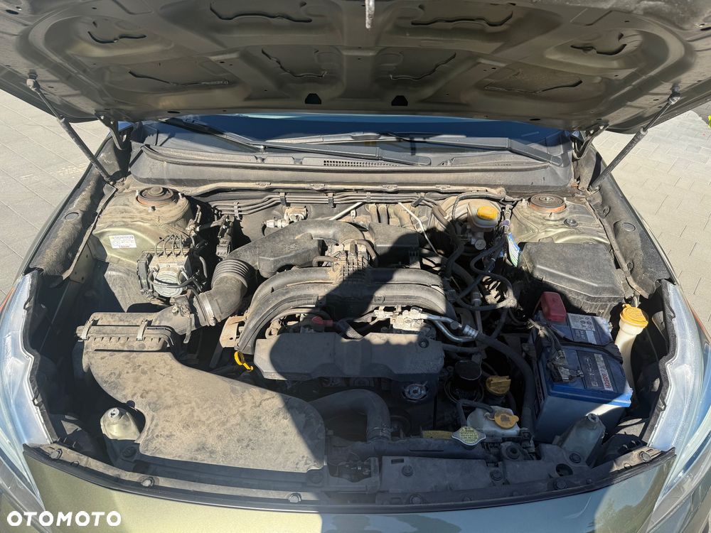 Subaru Outback 2.5i Exclusive - 10