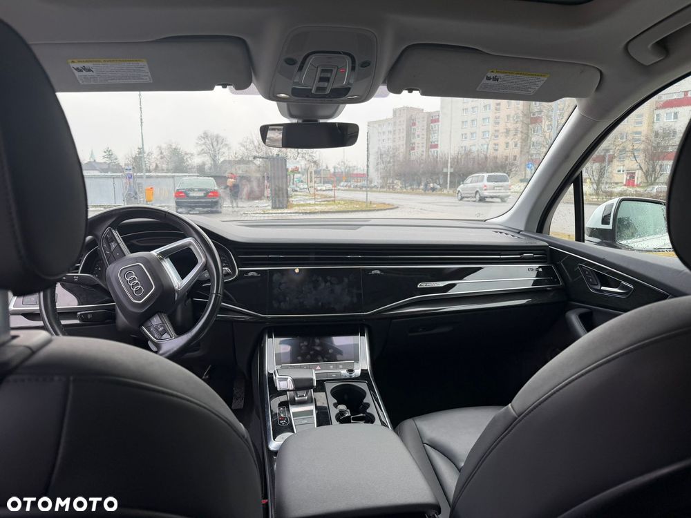 Audi Q7 55 TFSI mHEV Quattro Tiptr - 11