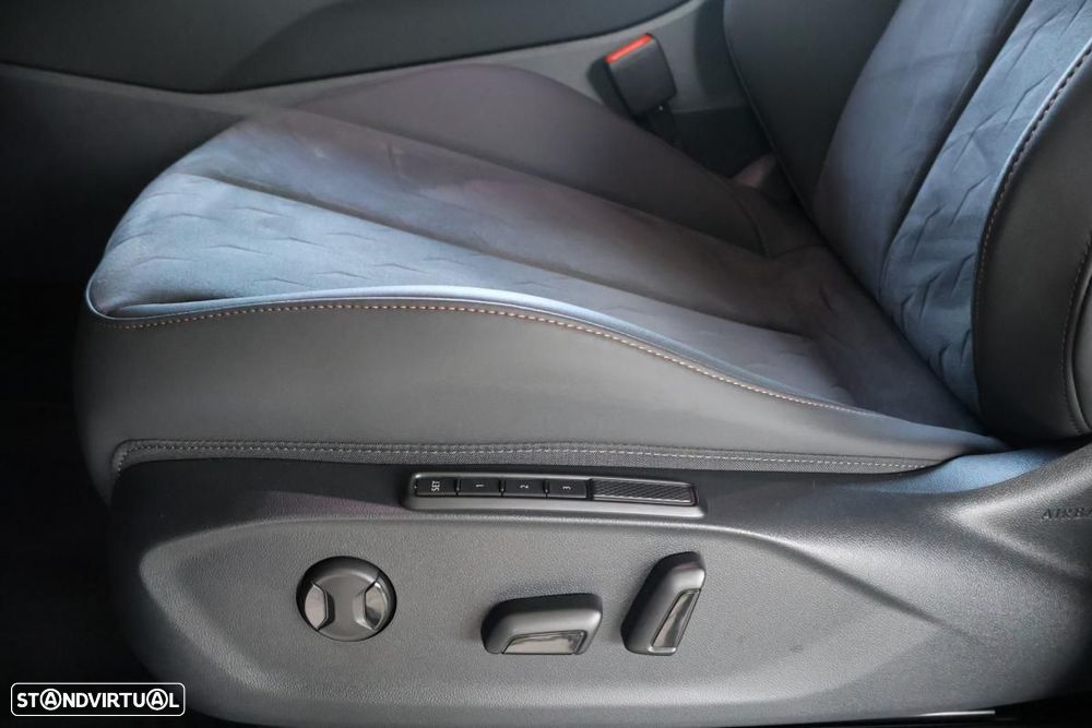 Cupra Terramar 1.5 e-Hybrid DSG - 28