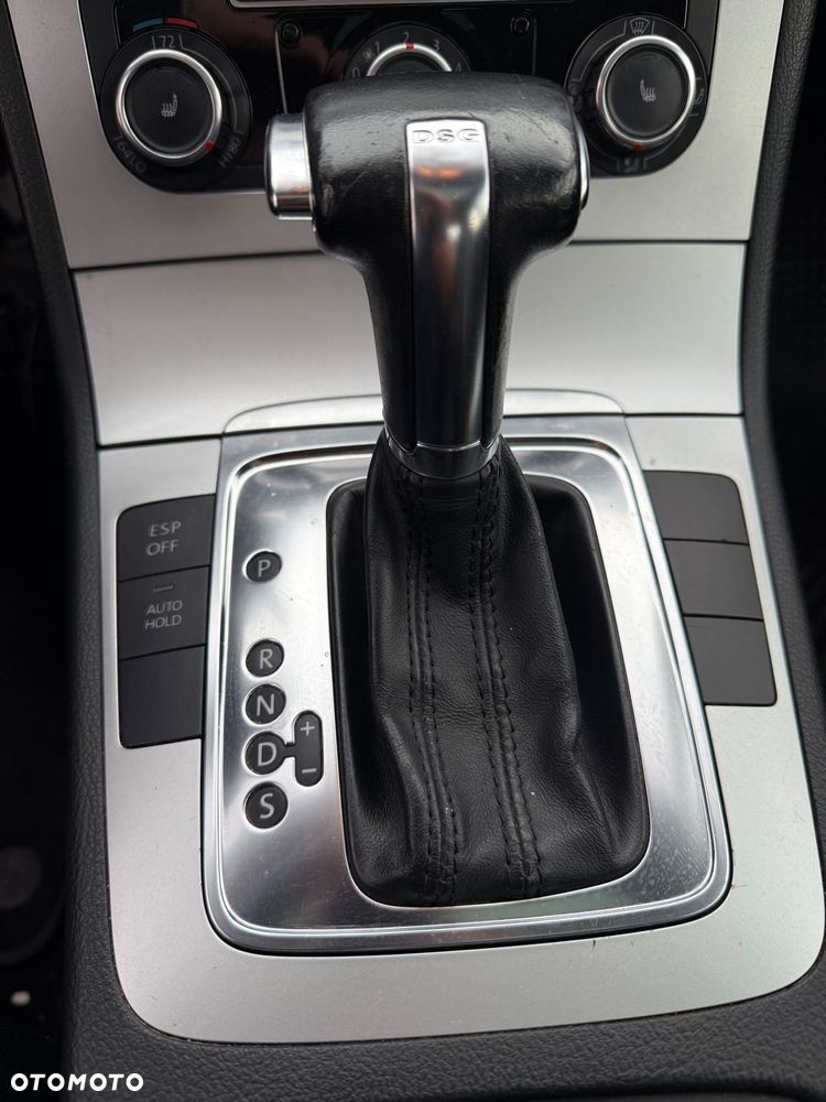 Volkswagen Passat 2.0 TSI DSG Comfortline - 21