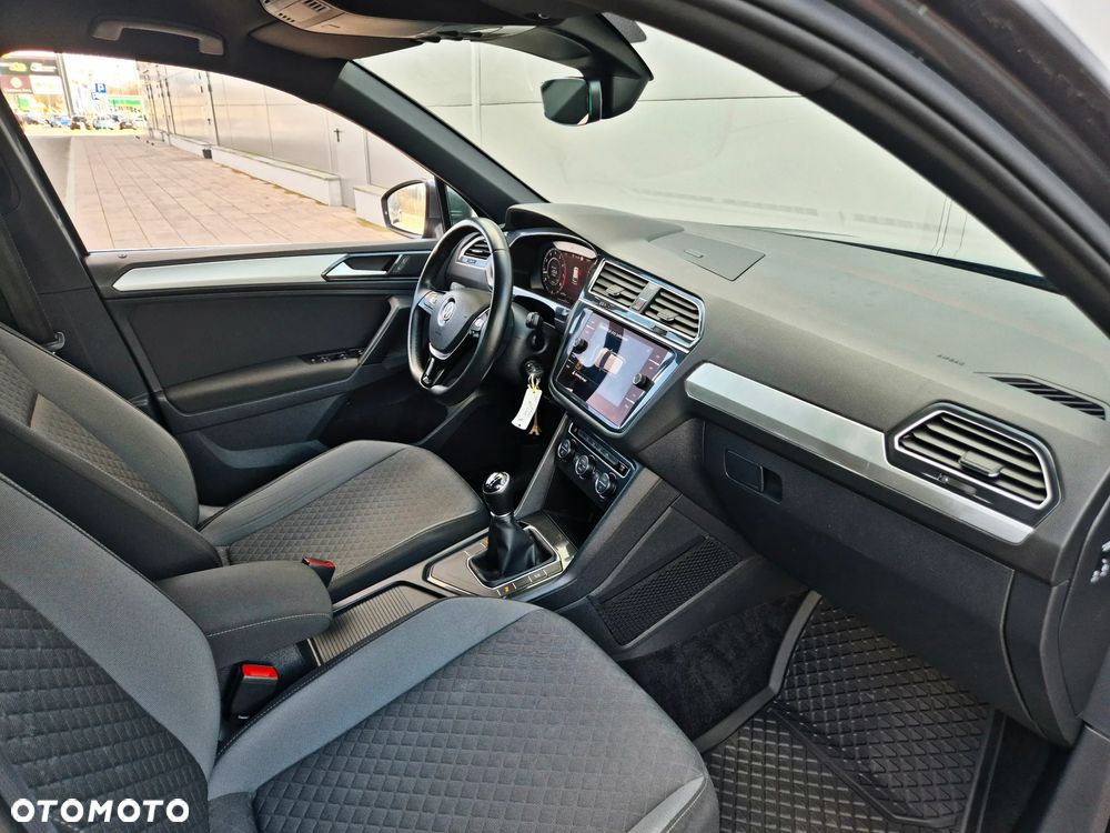 Volkswagen Tiguan 1.4 TSI BMT Comfortline - 23