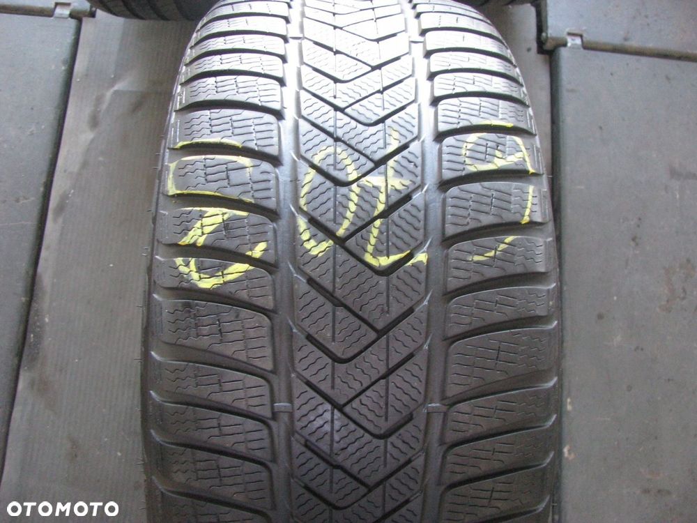 275/40R18 103V PIRELLI SOTTOZERO 3 ZIMA 1szt - 1