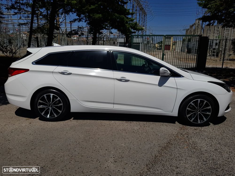 Hyundai i40 SW 1.7 CRDi Blue Comfort - 12