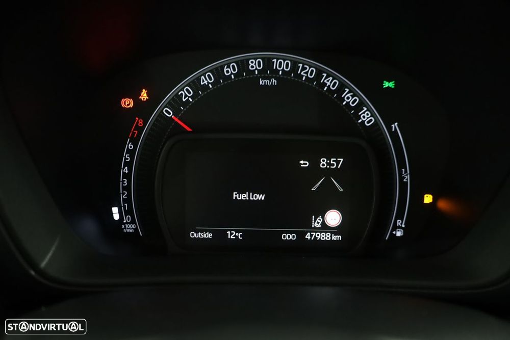 Toyota Aygo 1.0 X-Play - 14