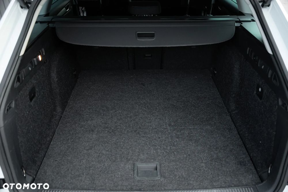 Skoda Superb 2.0 TDI Style DSG - 31