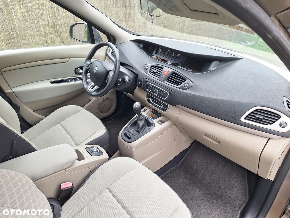 Renault Scenic 1.5 dCi Authentique - 5