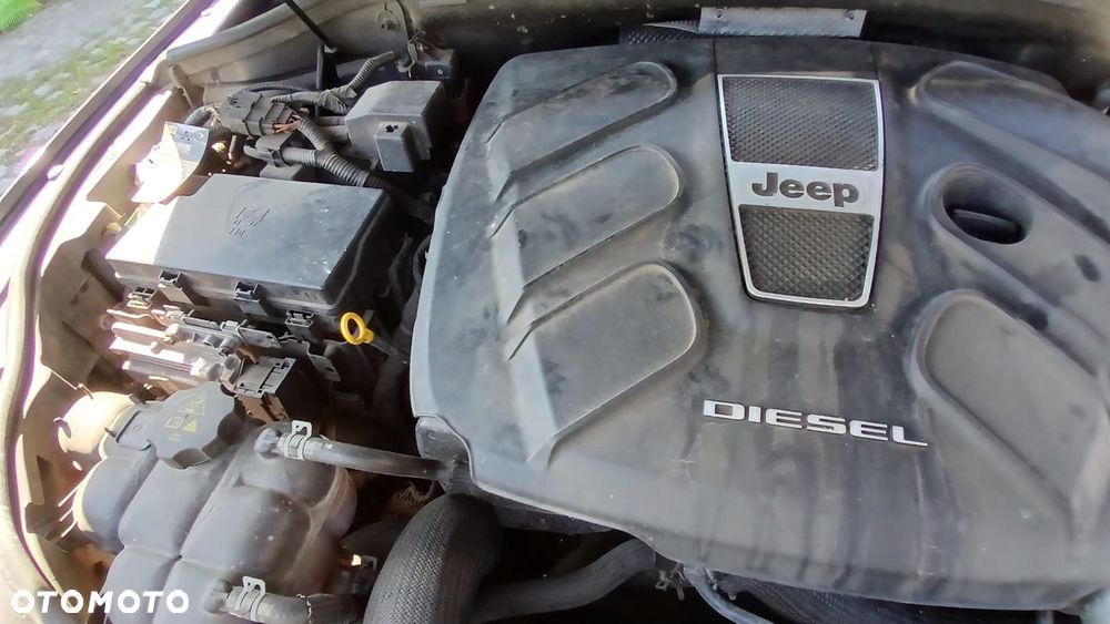 Jeep Grand Cherokee - 19