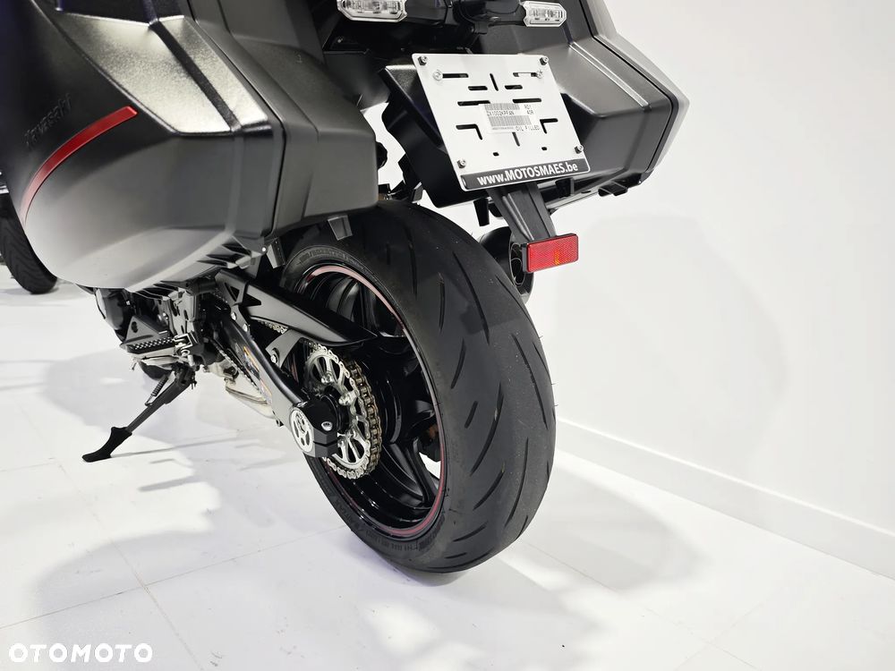 Kawasaki Ninja 1000 SX - 29