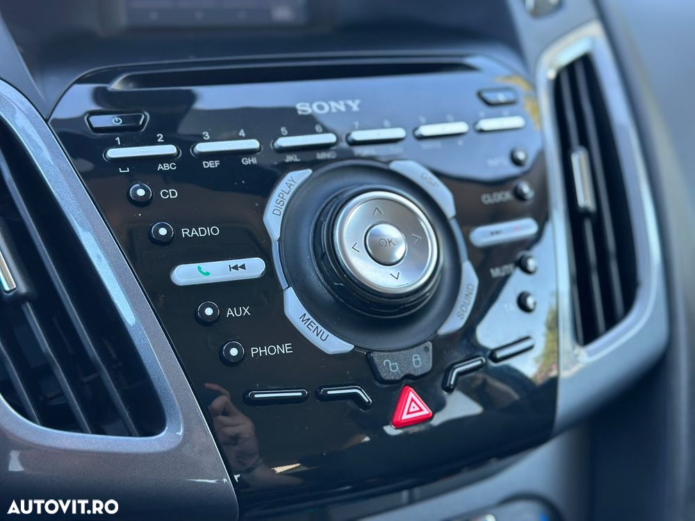 Ford Focus - 12