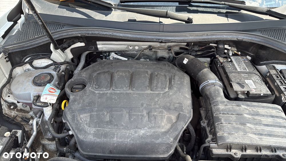 Volkswagen Tiguan 2.0 TSI 4Mot Elegance DSG - 9