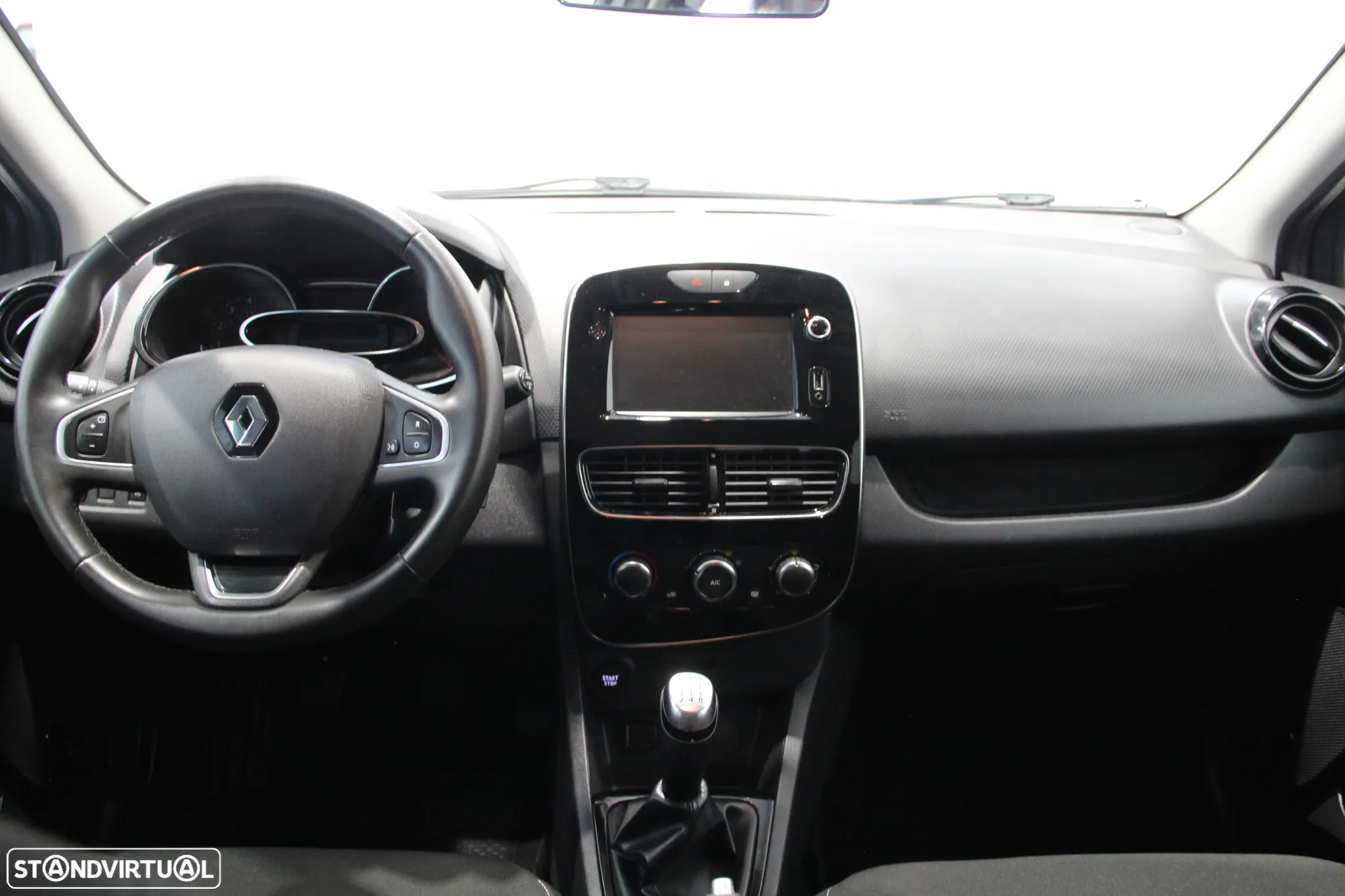 Renault Clio Sport Tourer 1.5 dCi Limited - 10