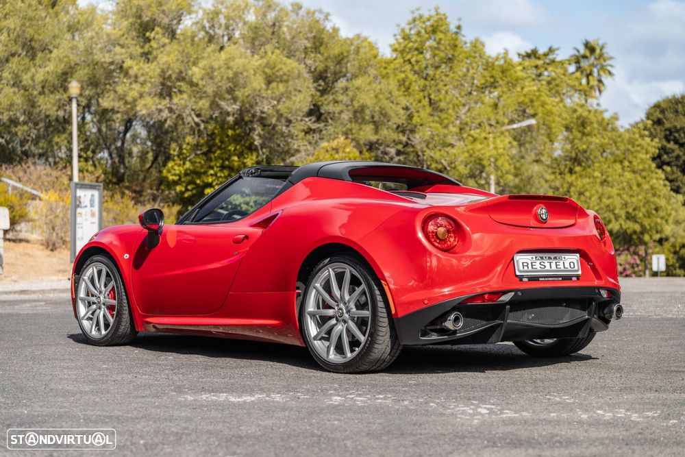 Alfa Romeo 4C Spider 1750 TBi - 5