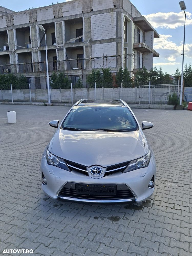 Toyota Auris 1.8 L VVT-i Hybrid Sol - 1