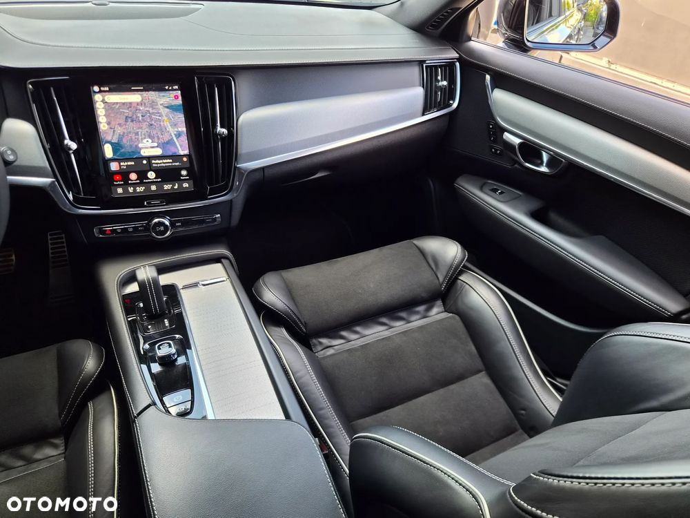 Volvo V90 B4 D Plus Dark - 25