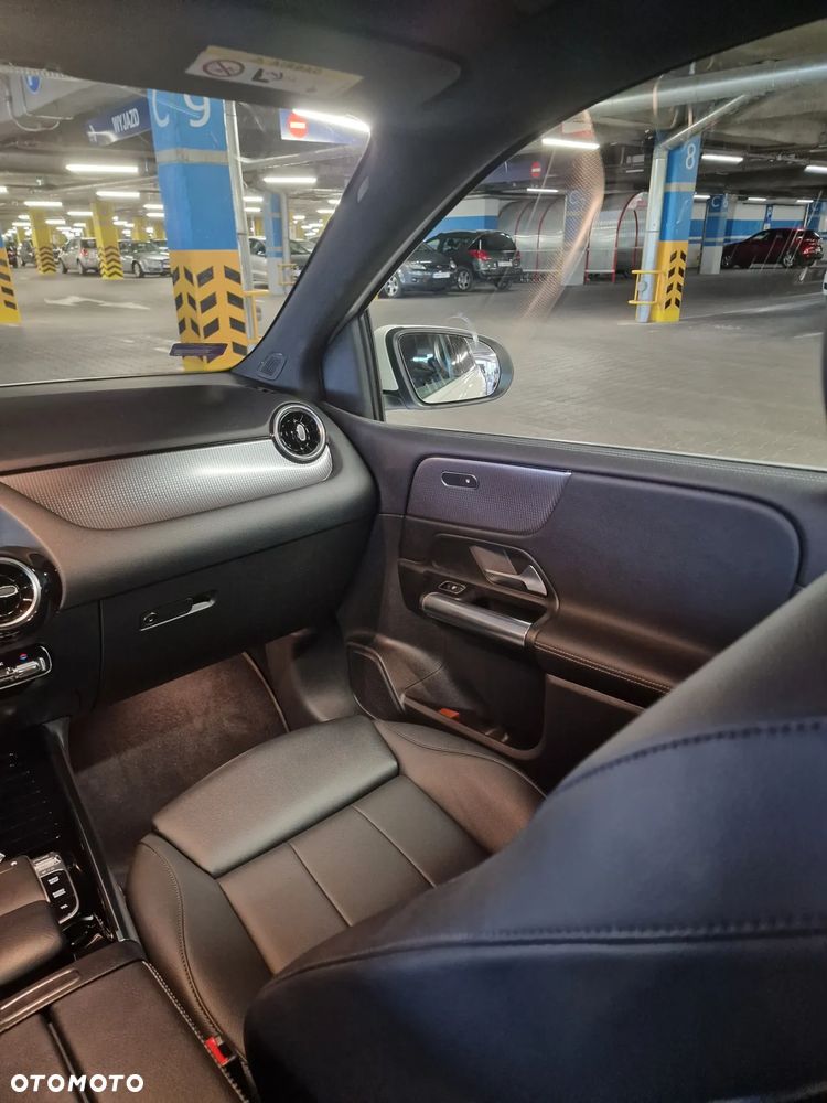 Mercedes-Benz Klasa B 180 Progressive 7G-DCT - 12