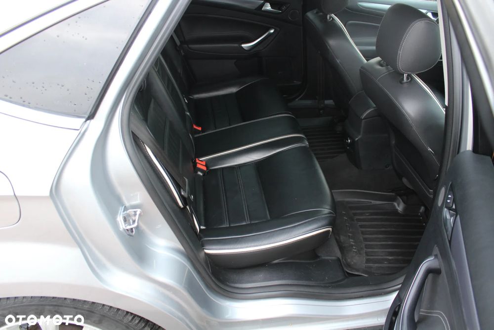 Ford Mondeo 2.0 TDCi Titanium X - 13