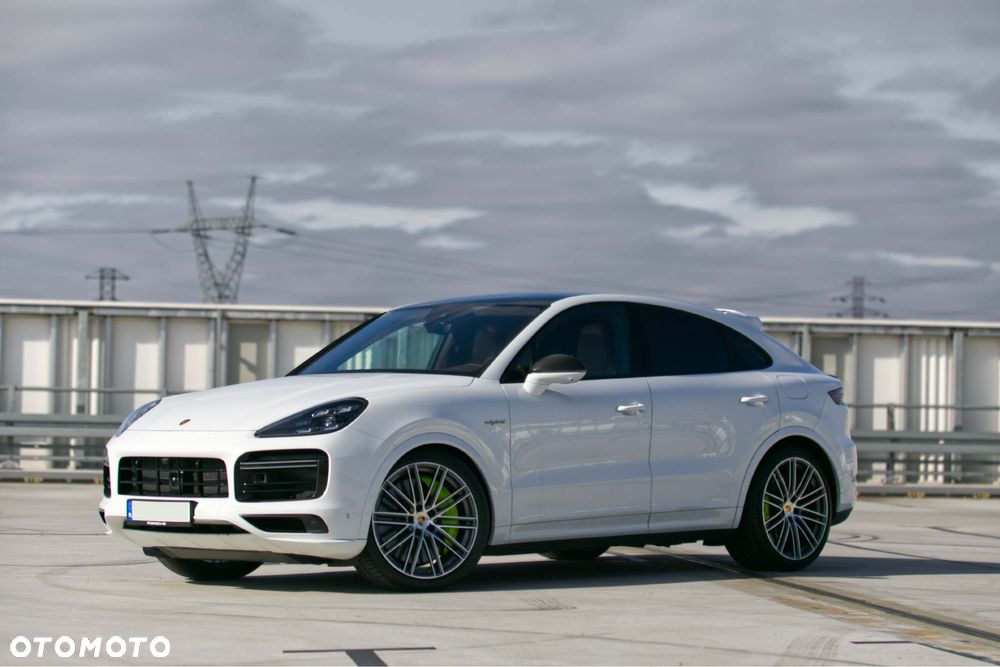 Porsche Cayenne Turbo S E-Hybrid Tiptronic S - 3