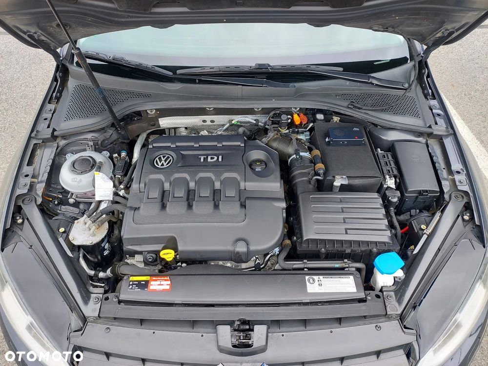 Volkswagen Golf 2.0 BlueTDI Comfortline - 17
