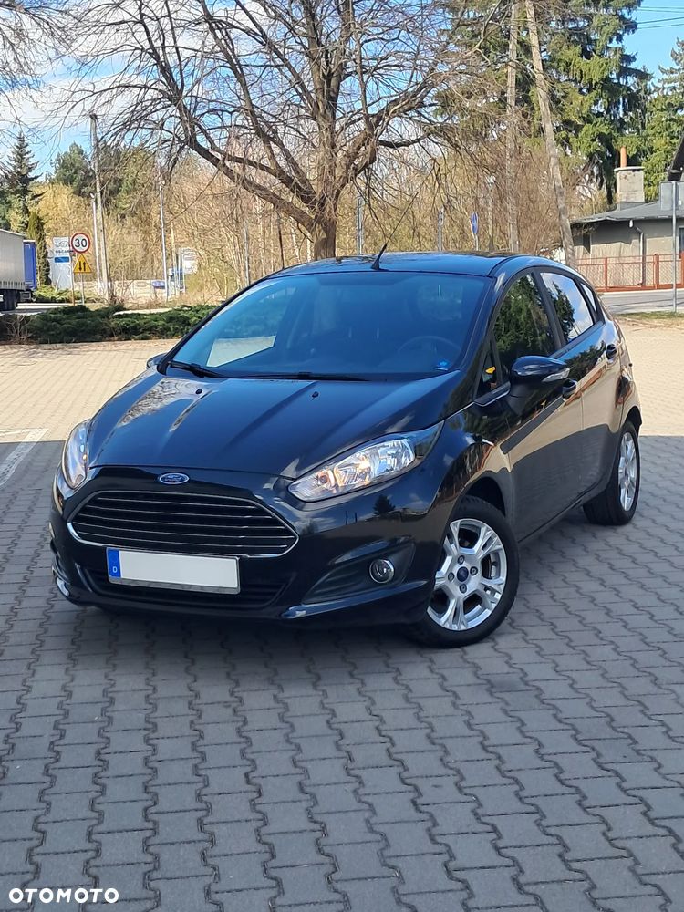 Ford Fiesta 1.0 Champions Edition - 24