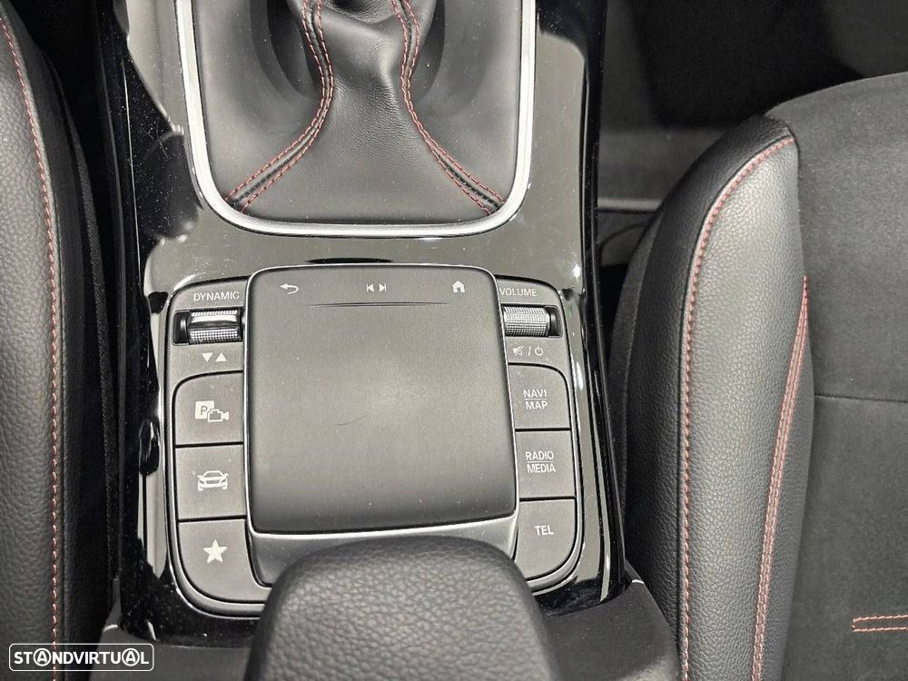 Mercedes-Benz A 160 AMG Line - 24
